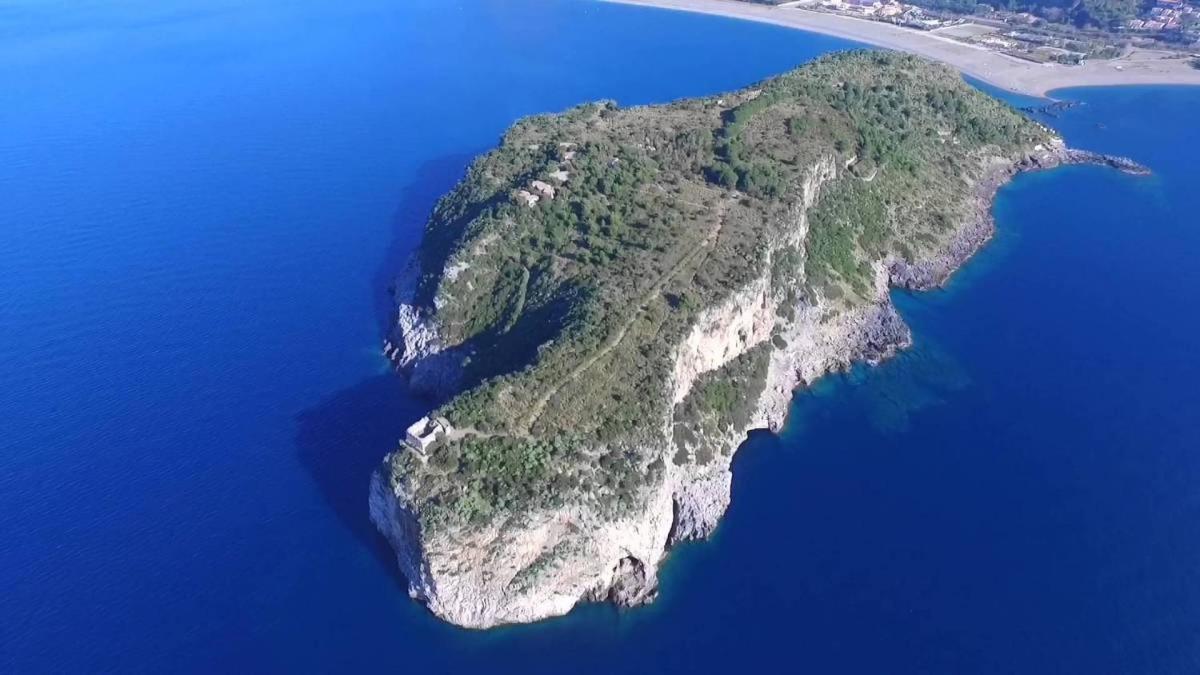 Villa La Ficuzza Cittadella del Capo Luaran gambar