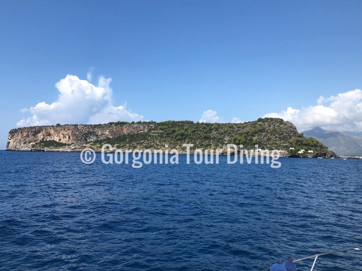 Villa La Ficuzza Cittadella del Capo Luaran gambar
