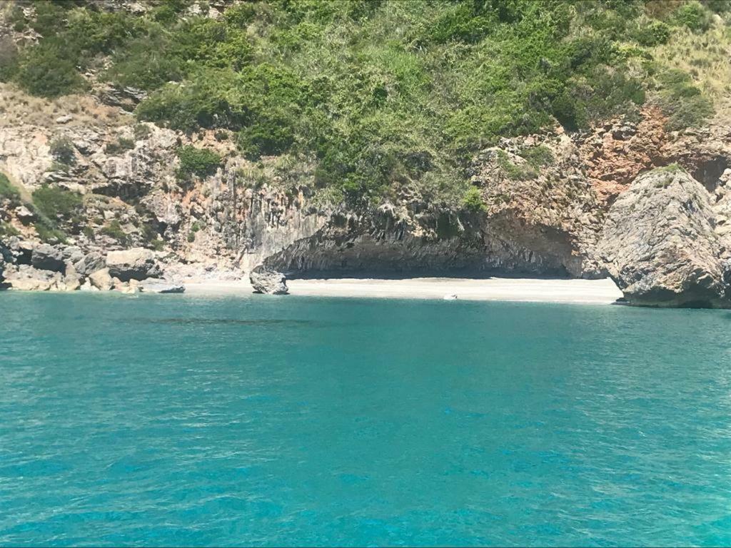 Villa La Ficuzza Cittadella del Capo Luaran gambar